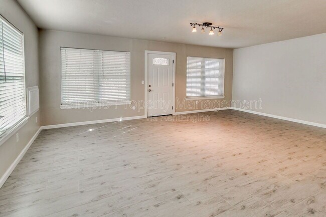 Building Photo - 120 N Ranchwood Blvd