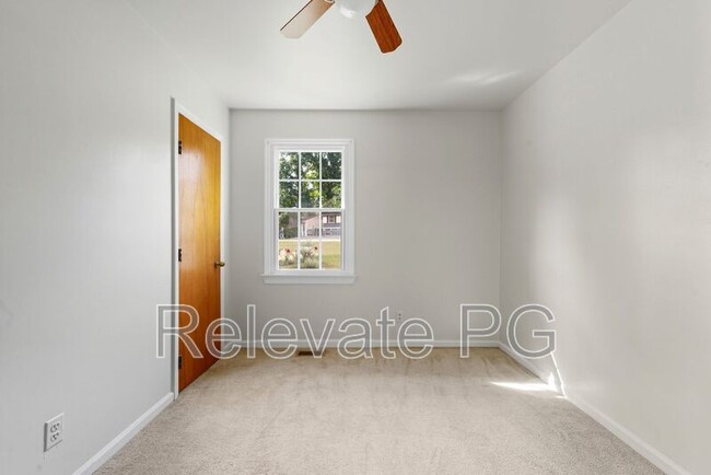 Building Photo - 15709 Gary Ave