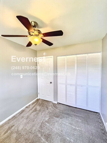 Building Photo - 20550 Blackstone Ct