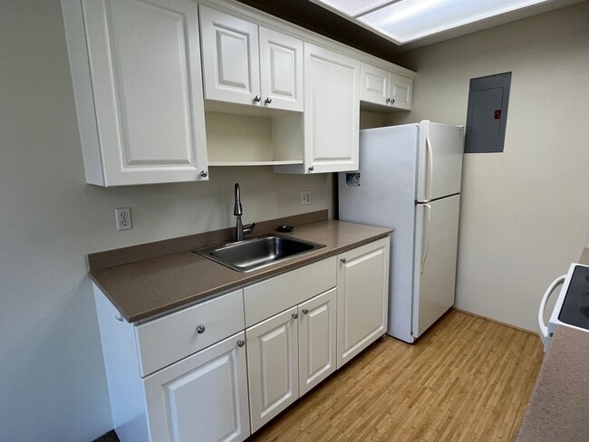 Building Photo - 94-1351 Kulewa Loop #17s