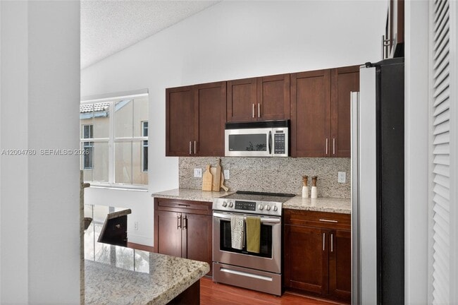 Building Photo - 875 Savannah Falls Dr