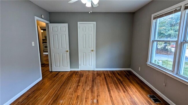 Building Photo - 1312 Kasandra Dr SE