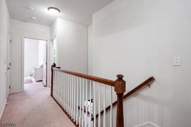 Building Photo - 503 Waterview Ct