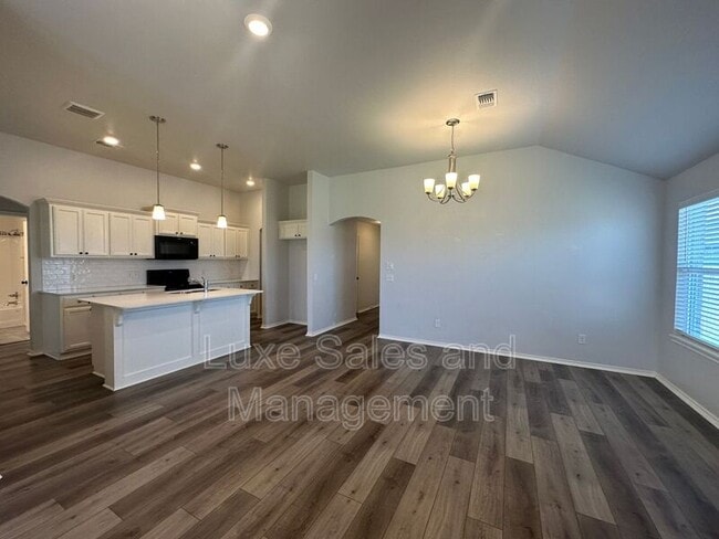 Building Photo - 15749 Potomac Dr