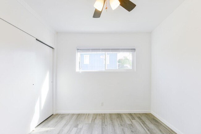 Building Photo - Ocean Avenue Duplex