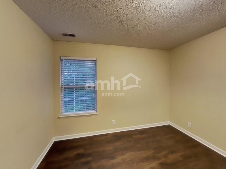 Building Photo - 1537 Teresa Ln
