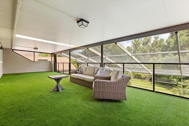 Building Photo - 8800 Torey Pines Terrace