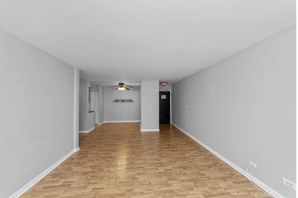 Building Photo - 3825 N Pine Grove Ave