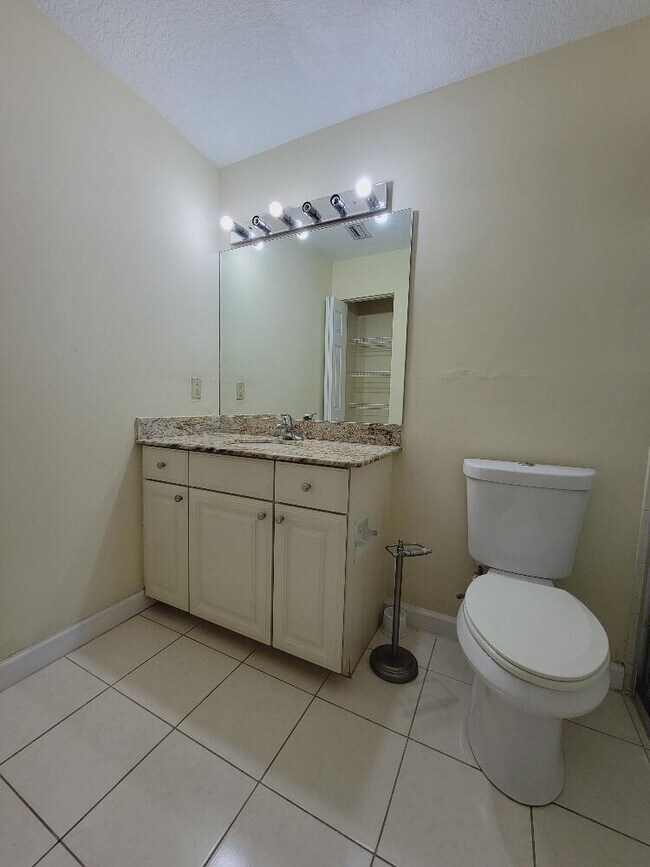 Building Photo - 14046 Wellington Trace