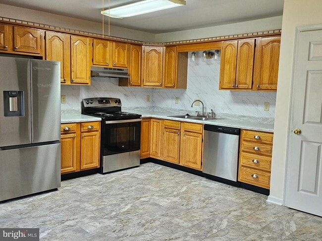 Building Photo - 14788 Sherwood Dr