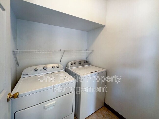 Building Photo - 25 S Highland St