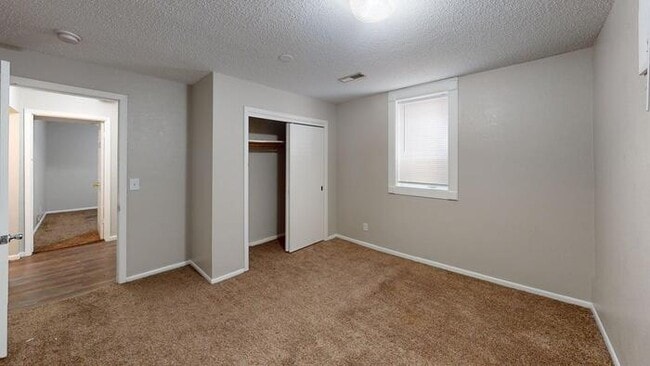 Building Photo - 502 N 26th St