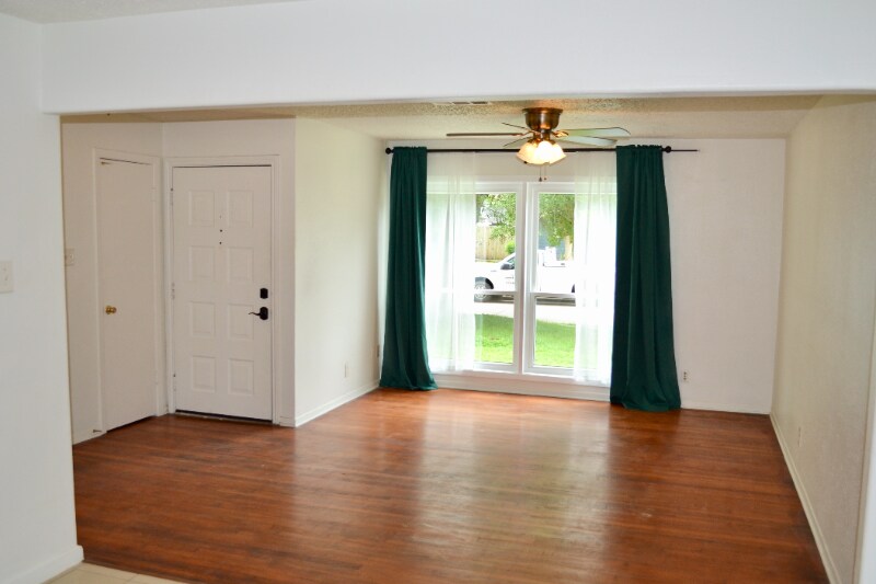 Building Photo - 6326 Feldspar St