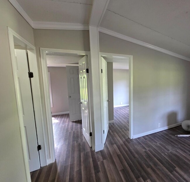 Building Photo - 1577 Corinth Poseyville Rd