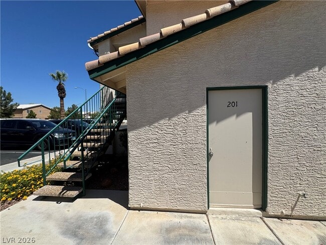 Building Photo - 1400 Oak Rock Dr