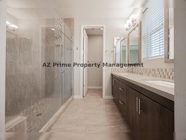Building Photo - 9001 E San Victor Dr