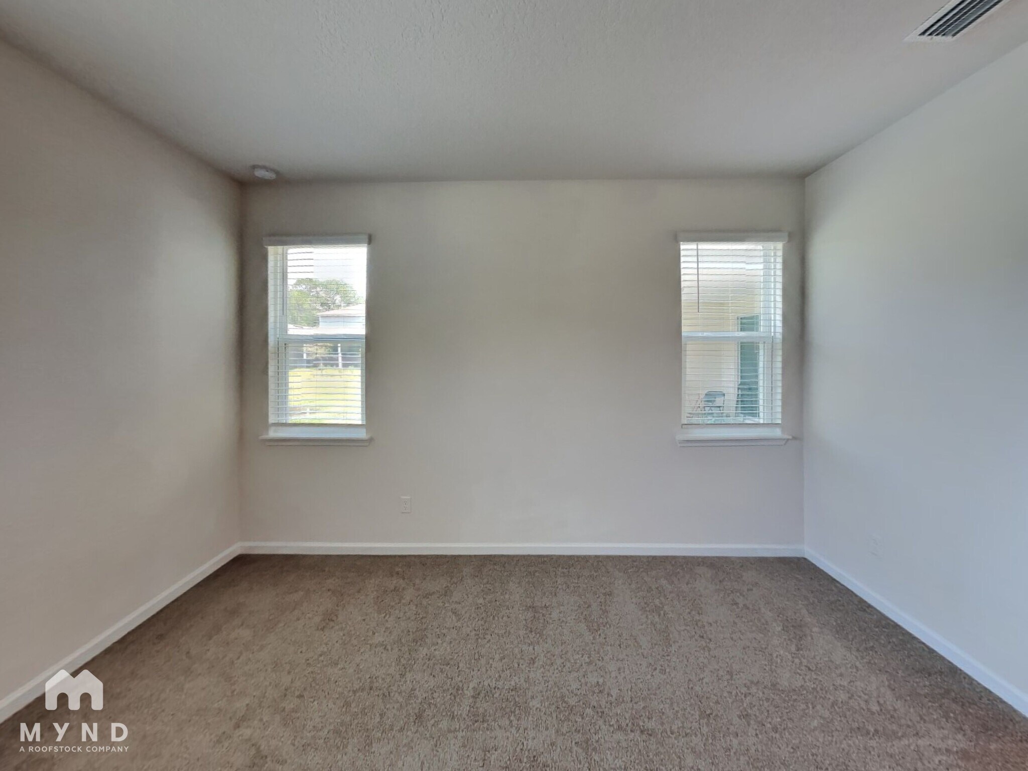 Building Photo - 2880 Alpin Dr