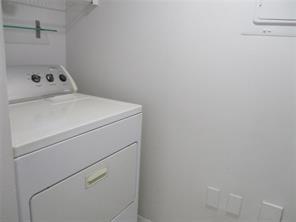 Building Photo - 5092 Wiles Rd