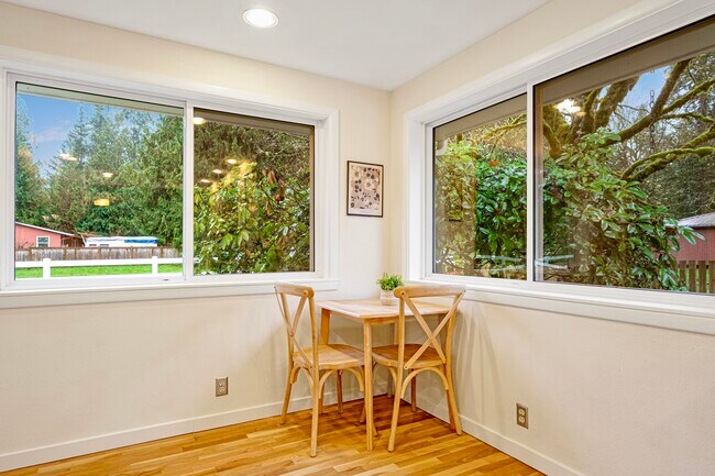 Building Photo - 11641 204th Ave NE