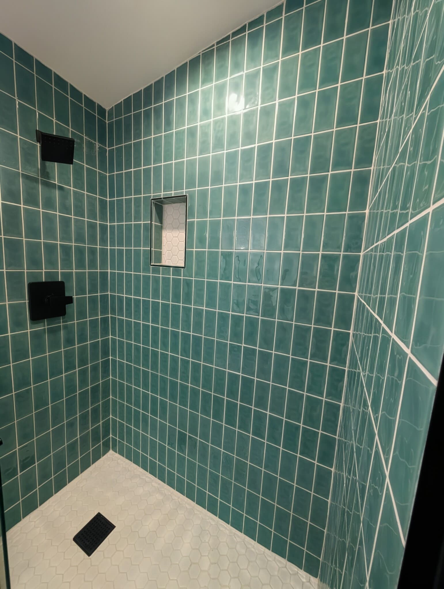 Building Photo - 2125 Carmona Ave