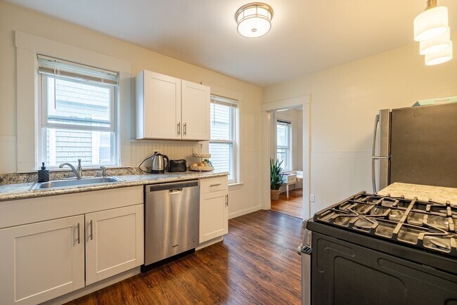 Building Photo - 65 Allston St