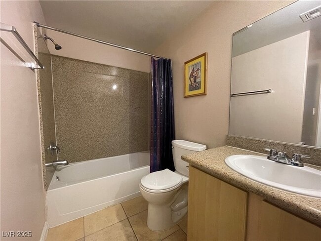 Building Photo - 8000 W Badura Ave