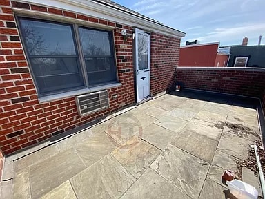 Building Photo - 1621 Edison Ave