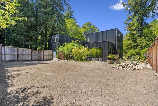Building Photo - 850 Branciforte Dr