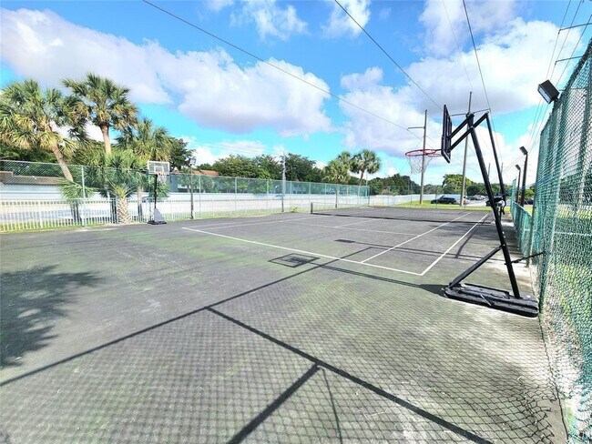 Building Photo - 5672 Rock Island Rd