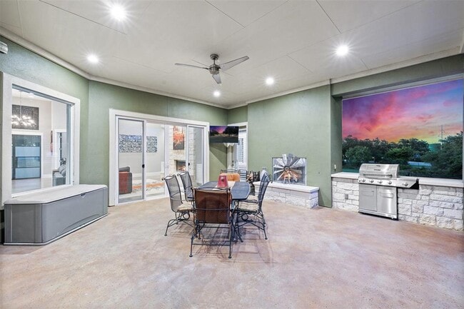 Building Photo - 3801 Peak Lookout Dr