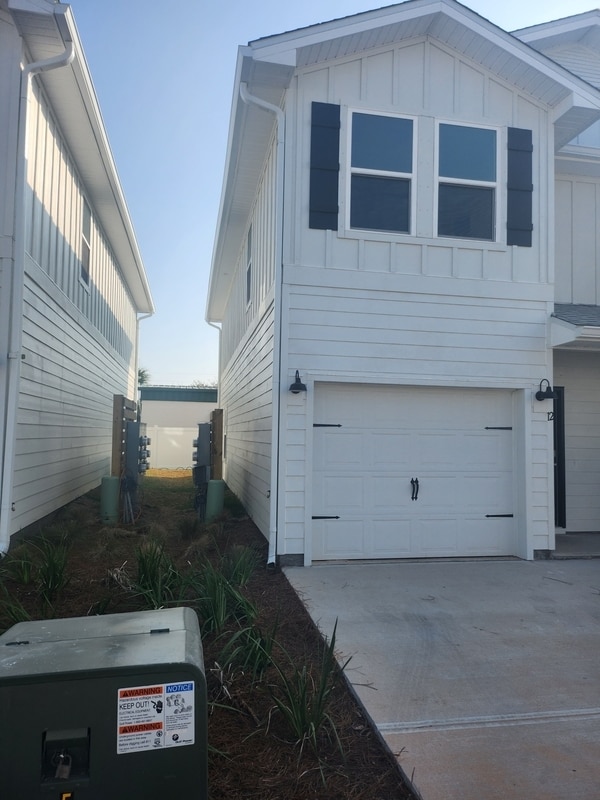 Building Photo - 12 Redbird Lp