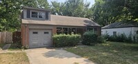 Building Photo - 716 Drury Ln