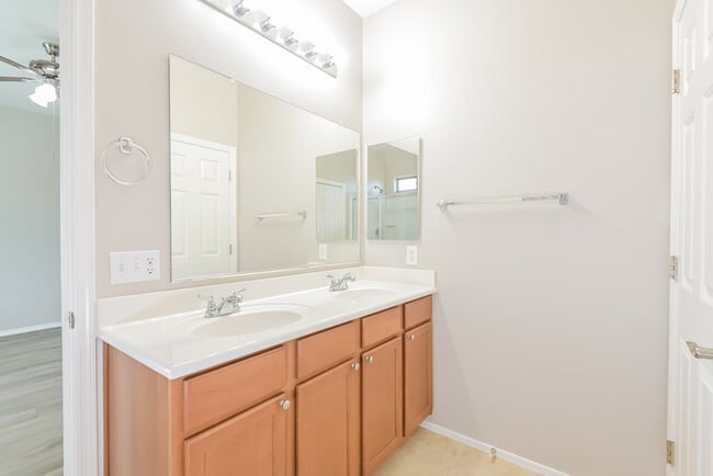 Building Photo - Inviting 4-Bedroom Home with Community Amenities