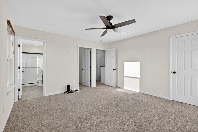Building Photo - Modern 2-Bedroom Townhome