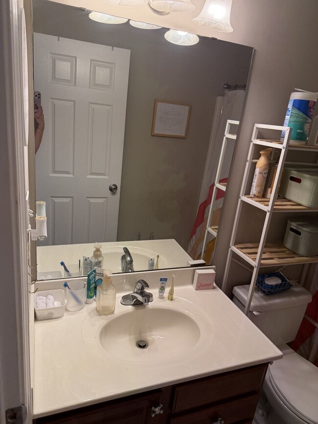 Building Photo - 275 Lost River Ln