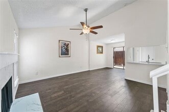 Building Photo - 4937 Oakbluff Dr