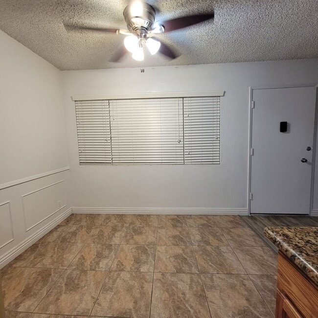 Building Photo - Spacious Beautiful North Park 1 Bed / 1 Bath with Pool