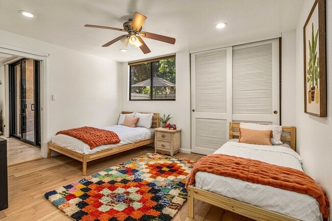Building Photo - VACATION RENTAL - La Jolla Residence Just Blocks from the Ocean!