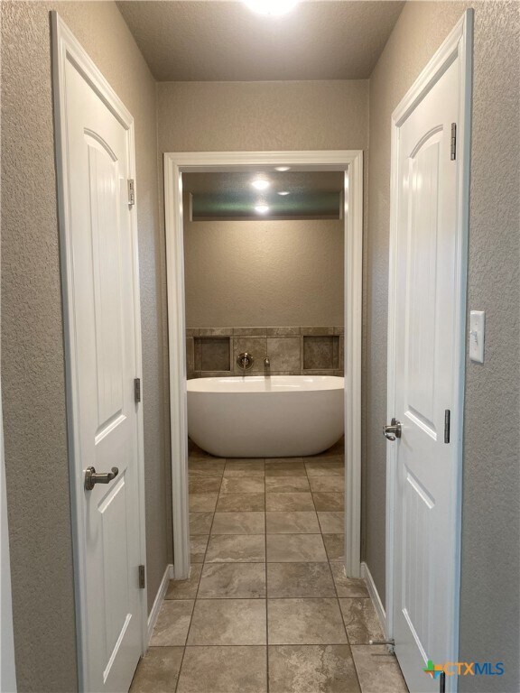 Building Photo - 2037 Bella Vita Dr