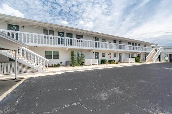 Building Photo - 2186 Jimmy Buffett Mem Hwy