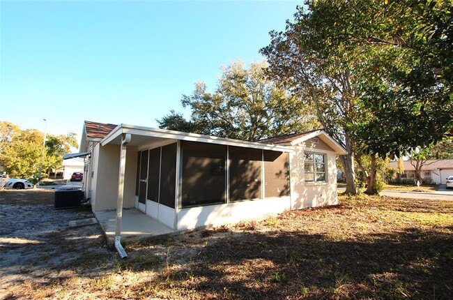 Building Photo - 7814 Topay Ln