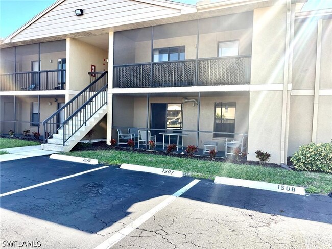 Building Photo - 5315 Summerlin Rd