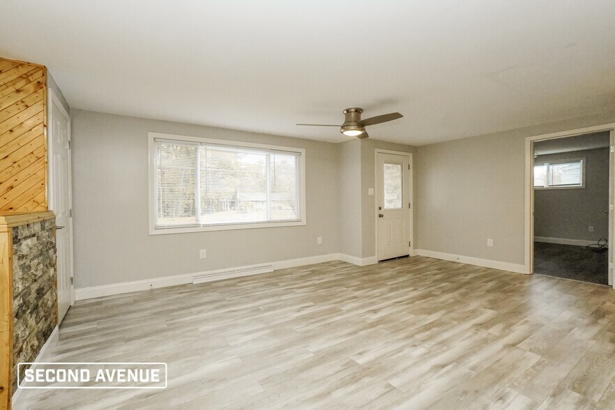 Building Photo - 854 Monaca Rd