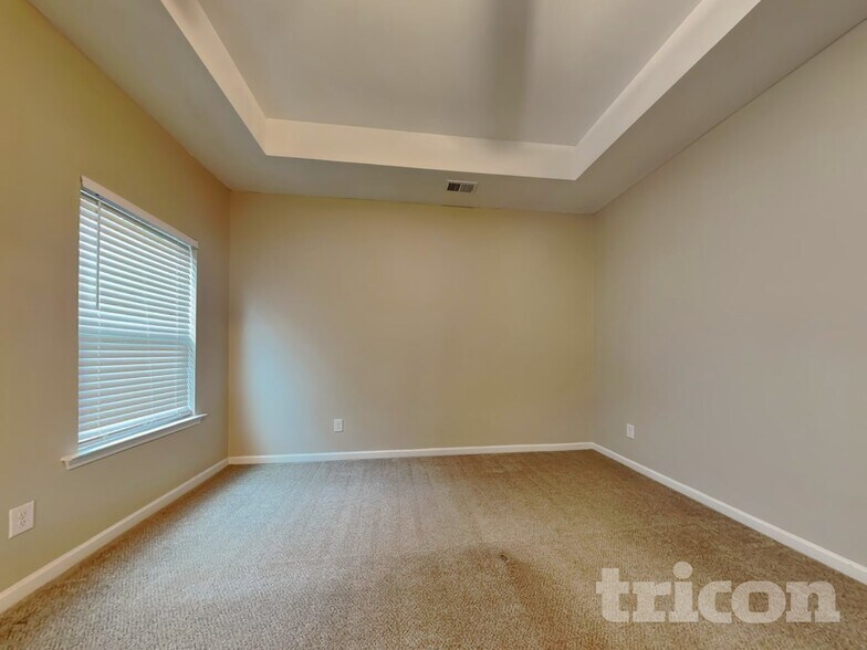 Building Photo - 307 Arbor Cir