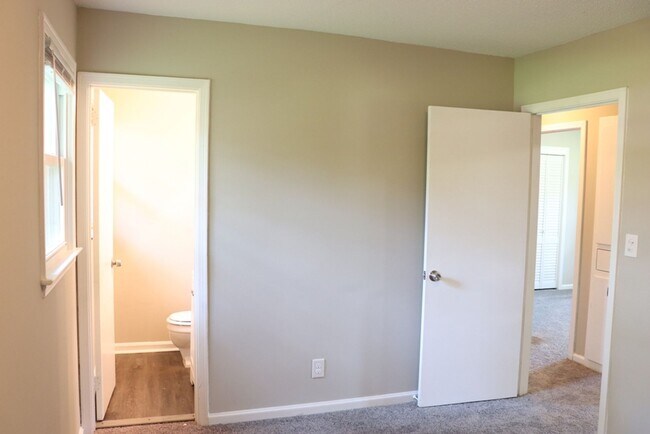 Building Photo - Handsome  3-bedroom ranch home!