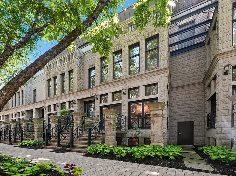 Primary Photo - 125 W Oak St