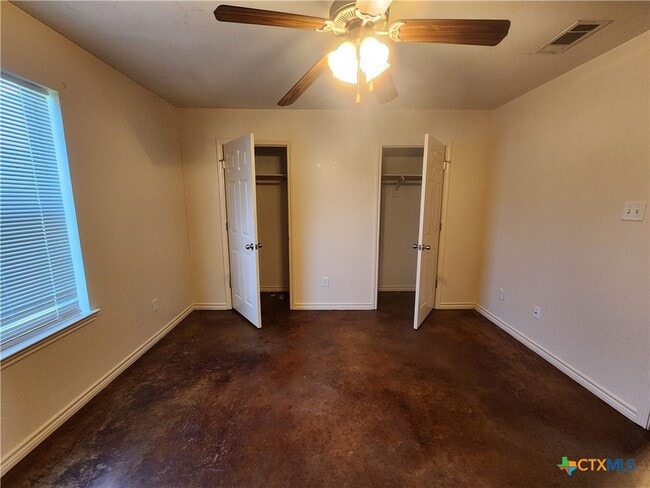 Building Photo - 1307 Cavalry Ln