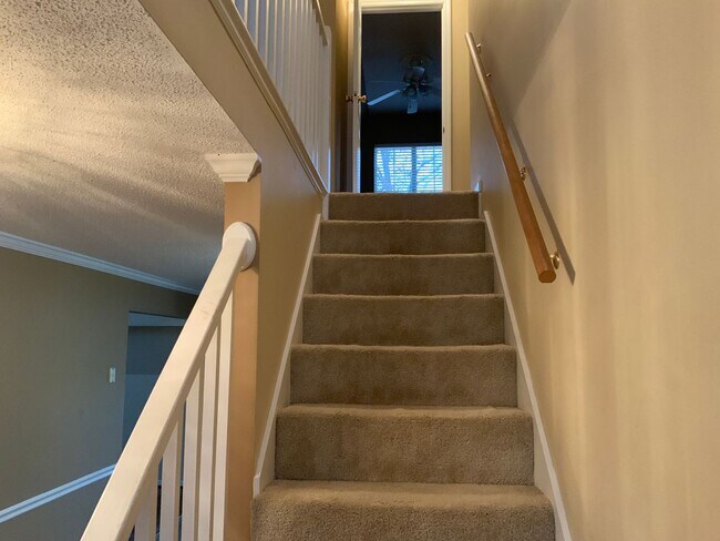 Building Photo - Coolant River Water Front 4 Bedrooms / 2 F...
