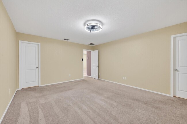 Building Photo - 3328 Turkey Trot Ln