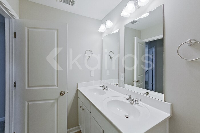 Building Photo - 5147 Cobalt Fls Bnd